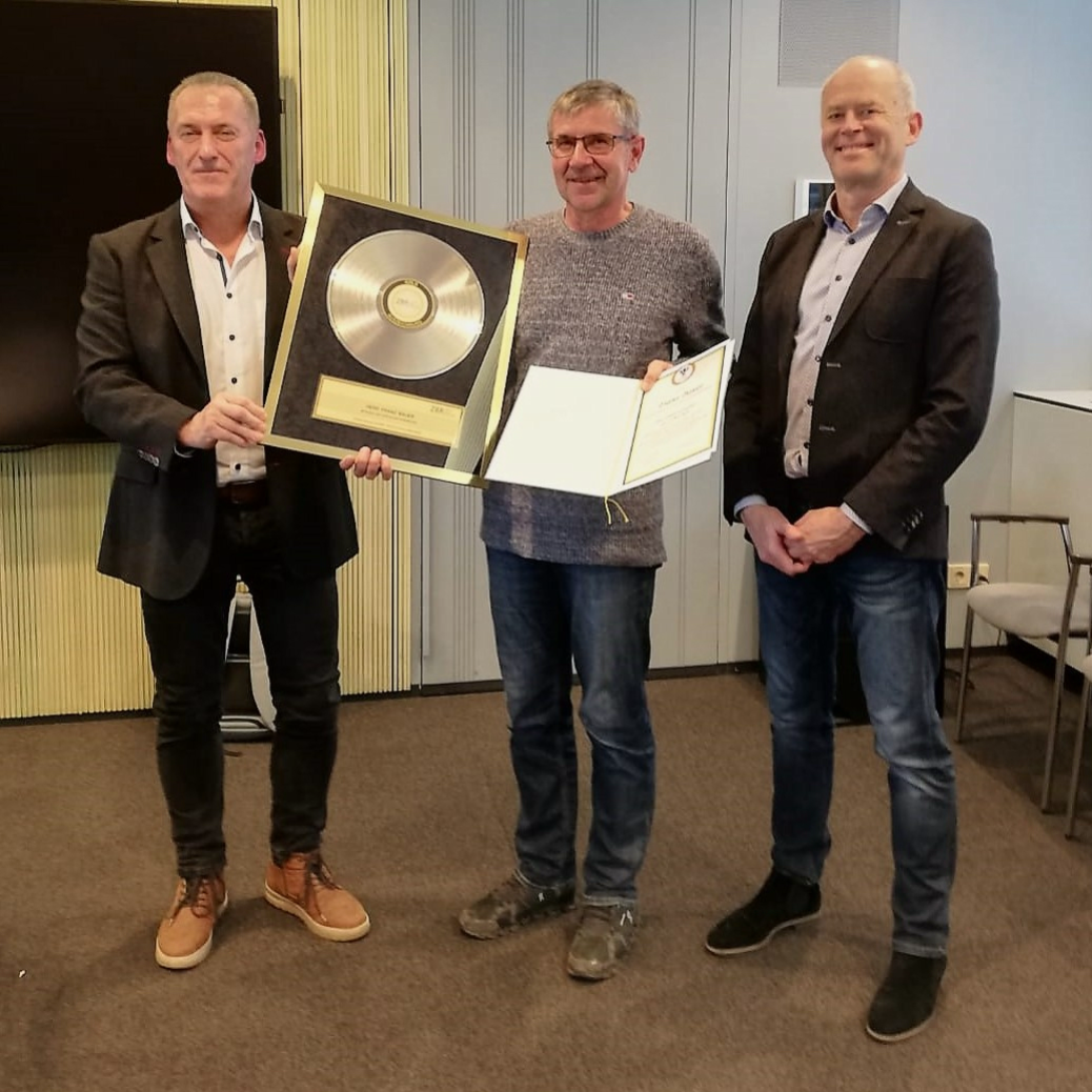 Mitglieder des Zentralbetriebsrats Richard Schenkirsch und Franz Bauer in die Pension verabschiedet. _ ZBR.png