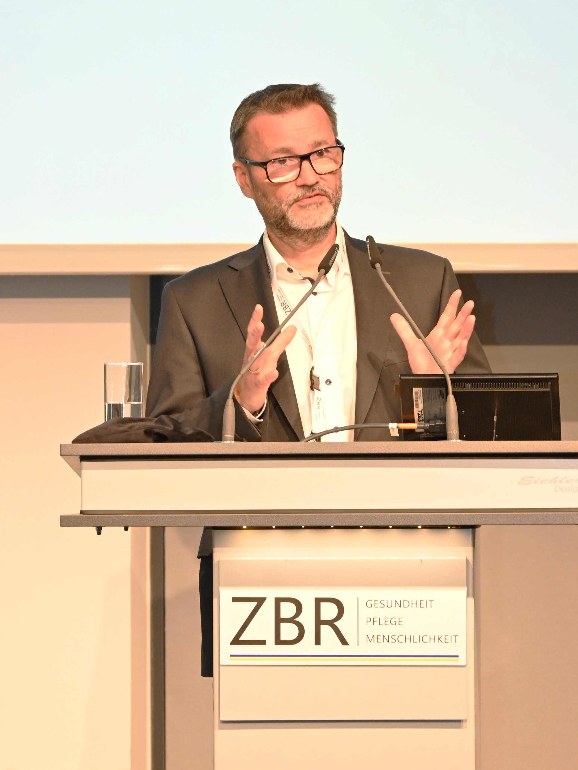 Titel (2).jpg